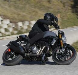 Ducati Monster 1200 S, così è stato reinventato un mito