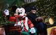 Hollywood: da Topolino a Star Wars, ecco la parata di Natale. FOTO