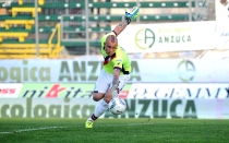 Crotone, Cordaz miglior portiere della B 2015/16