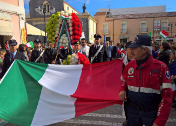 Celebrata a Ciro’ Marina la Festa dell’Unita’ Nazionale con tanti bambini delle Scuole