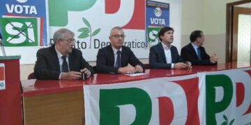 Il Sindaco di Firenze Dario Nardella a Crotone per il SI