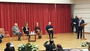 oliverio-con-il-ministro-boschi-a-cosenza-a-sostegno-del-si-alla-riforma-costituzionale2