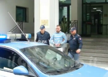 Sbarco di 122 migranti, fermati 2 scafisti ucraini