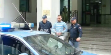 Sbarco di 122 migranti, fermati 2 scafisti ucraini