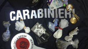 cocaina-nei-pressi-del-liceo-filolao-di-crotone