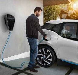 Auto elettriche: alleanza tra Bmw, Ford, Daimler e Gruppo Vw per la ricarica rapida