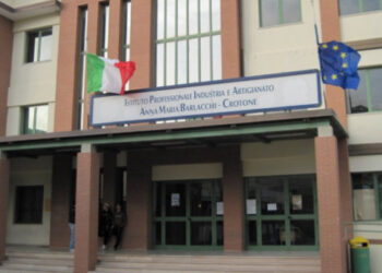 Alternanza scuola-lavoro, 18 studenti dell’Istituto Barlacchi di Crotone, ospiti dalla Metal Carpenteria