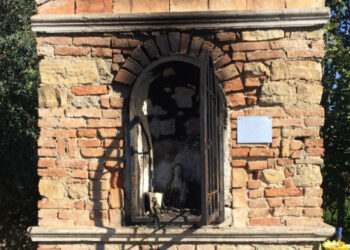 Ciro’ Marina, la Madonnina del Fego data a fuoco