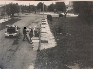 abbandono-sacchetti-immondizia-per-strada-ecco-le-foto-dei-trasgressori2