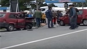 grave-incidente-sulla-ss106-due-auto-coinvolte-sette-i-feriti