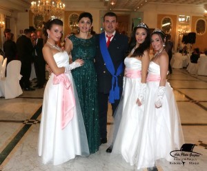 la-prima-calabrese-a-condurre-il-ballo-delle-debuttanti