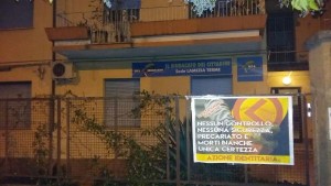 morti-bianche-blitz-davanti-le-tre-sedi-sindacali2