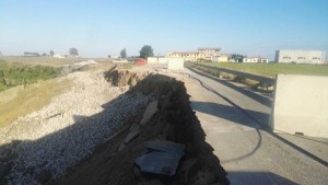 nuovo-crollo-lungo-la-strada-provinciale-50-per-capocolonna2