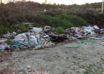 Rifiuti scaricati illegalmente nel territorio di Scandale