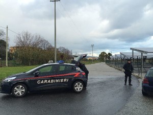 sequestrati-fuochi-dartificio-e-droga-a-ciro-marina-due-denunciati-2