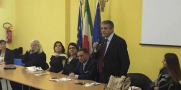 Violenze sulle donne, Francesca Gallello all’stituto superiore di Cassano All’Ionio