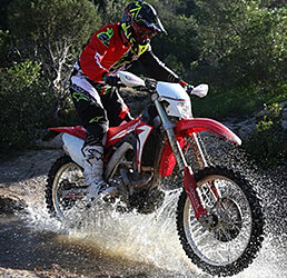Honda CRF450, in sella alla nuova regina del Cross