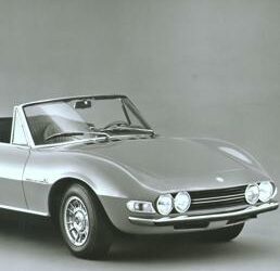 Fiat Dino spider, una splendida cinquantenne con il cuore V6 «firmato» Maranello