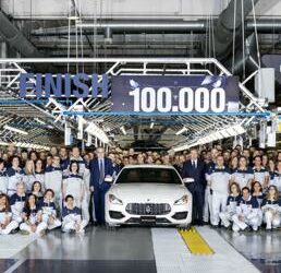 Maserati, centomila Ghibli e Quattroporte prodotte a Grugliasco