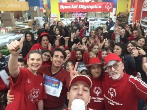 flash-mob-andiamo-a-comandare-a-ciro-marina2