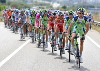 Il Giro d’Italia del Centenario fa tappa a Reggio Calabria
