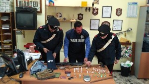 blitz-di-capodanno-per-i-carabinieri-della-compagnia-di-petilia-policastro3