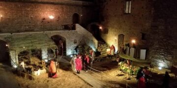 Strongoli, migliaia di visitatori alla XI edizione del Presepe Vivente