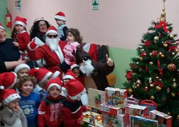 Mamme e Maestre regalano nuovi giochi alla Scuola Infanzia Don Vitetti