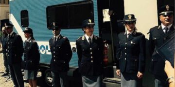 Oggi 14 febbraio, il “Camper della Polizia di Stato… questo non è amore” nel piazzale del Carrefour di Zumpano