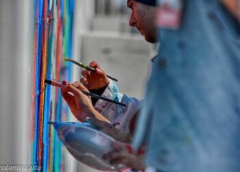 C’era un muro… E ora c’è un’opera d’arte degli studenti di Crotone