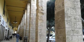 Crotone, c’erano una volta i portici di Piazza Pitagora!