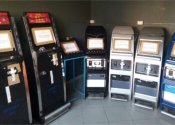 Gioco d’azzardo, Sequestrate 7 macchinette abusive ad una Tabaccheria di Crotone