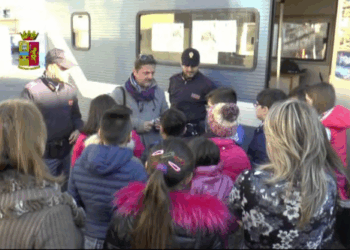 Polizia di Stato: Il Camper della legalità fa tappa nelle scuole di Reggio Calabria