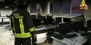 Roccella Jonica, Incendio aula multimediale del Liceo Scientifico P. Mazzone