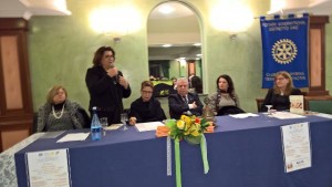 Rotary Club- svolta a Cirò Marina una tavola rotonda sulle violenze su donne e bambini1