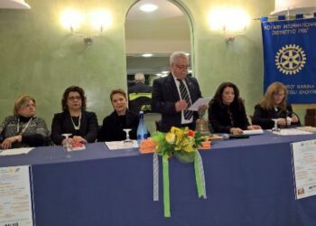 Rotary Club: svolta a Cirò Marina una tavola rotonda sulle violenze su donne e bambini
