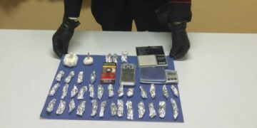 Spacciava droga presso la propria abitazione, arrestato pregiudicarto cirotano