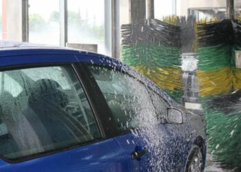 Sequestrati Autolavaggi perchè operavano senza autorizzazioni, Denunciati cinque titolari