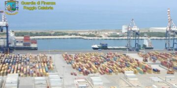 Sequestrati 55 chili di cocaina purissima al porto di Gioia Tauro