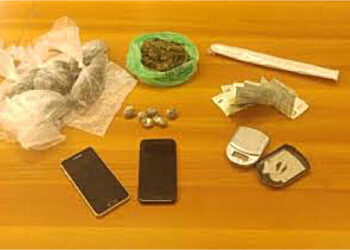 Arrestati due crotonesi per detenzione e spaccio di droga