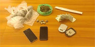 Arrestati due crotonesi per detenzione e spaccio di droga