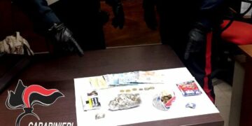 Carabinieri: 2 giovanissimi in manette per spaccio di sostanze stupefacenti