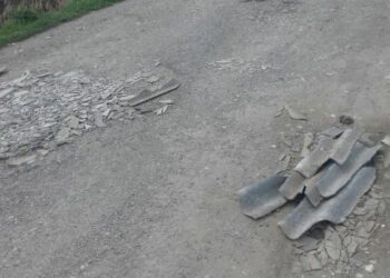 Corigliano, Eternit per tappare buche strada