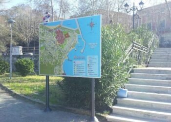 Crotone, nuovi cartelloni informativi e turistici in città