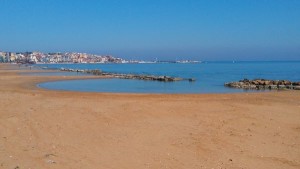 un tratto del lungomare di crotone