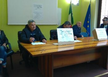 Provincia Crotone, sciopero della fame e della sete da parte dei sessantanove lavoratori società servizi