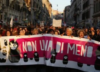 Sciopero generale, mercoledì 8 marzo, promosso dal movimento “Non una di meno”