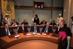 Oliverio a Rossano per la cittadinanza Onoraria a Mons. Marcianò3