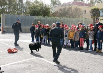 Una giornata da piccoli Carabinieri, 60 bambini in visita alla Caserma di Crotone