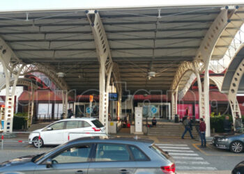 Operazione “eumenidi”: Arresti e perquisizioni in corso all’Aeroporto di Lamezia Terme